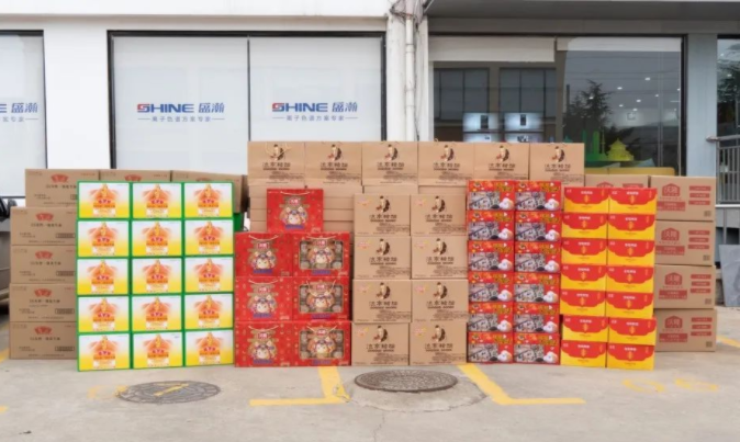 小年至 年味濃！關(guān)懷備至，濃濃溫情暖人心